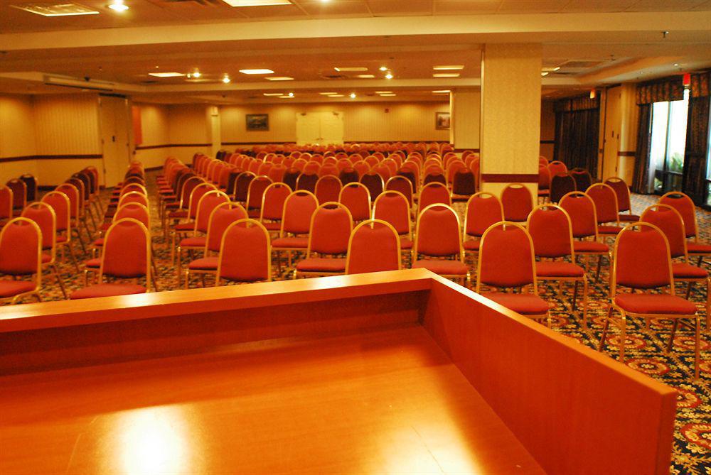 Savannah Gateway Hotel & Suites 乔治敦 设施 照片