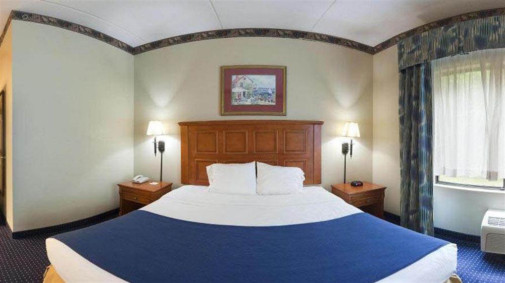 Savannah Gateway Hotel & Suites 乔治敦 外观 照片