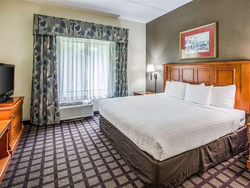 Savannah Gateway Hotel & Suites 乔治敦 外观 照片