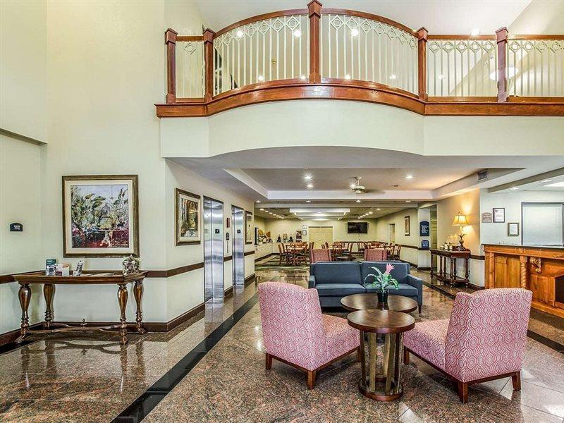 Savannah Gateway Hotel & Suites 乔治敦 外观 照片