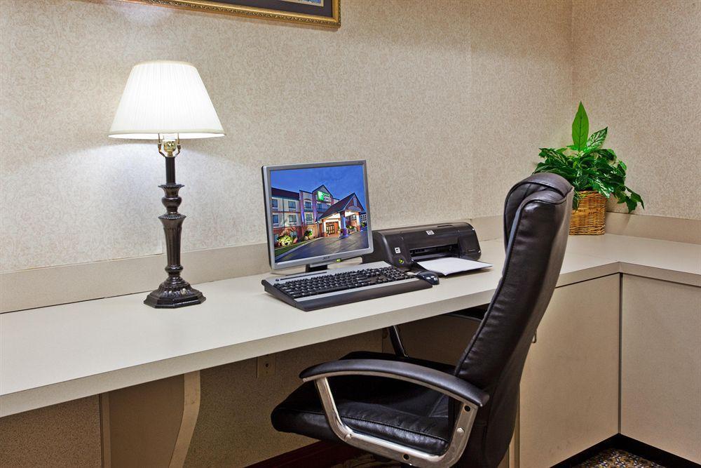 Savannah Gateway Hotel & Suites 乔治敦 设施 照片