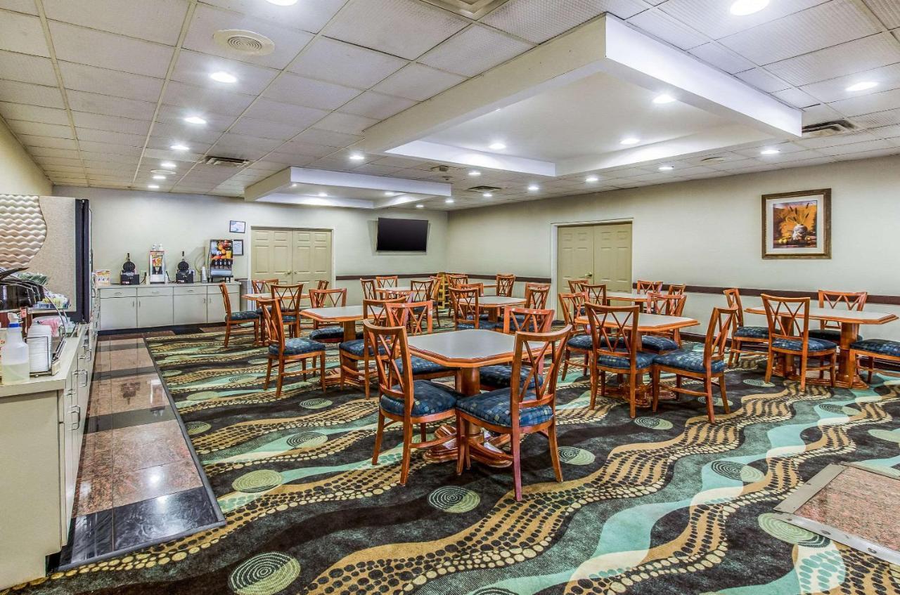 Savannah Gateway Hotel & Suites 乔治敦 外观 照片