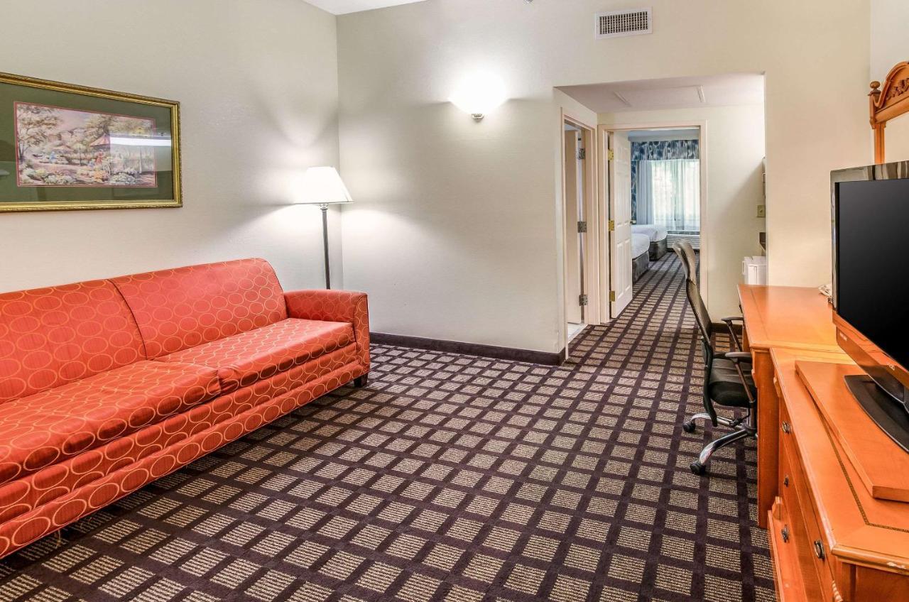 Savannah Gateway Hotel & Suites 乔治敦 外观 照片